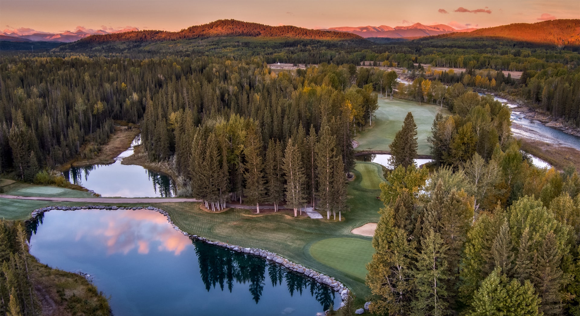 Redwood Meadows Golf & Country Club - Image 1